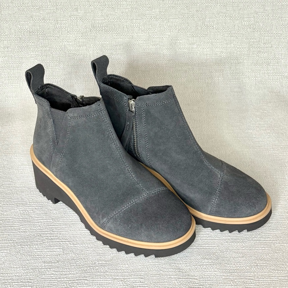 NWOT TOMS Maude Zippered Wedge Booties Grey Casual Boots Womens Size 5.5